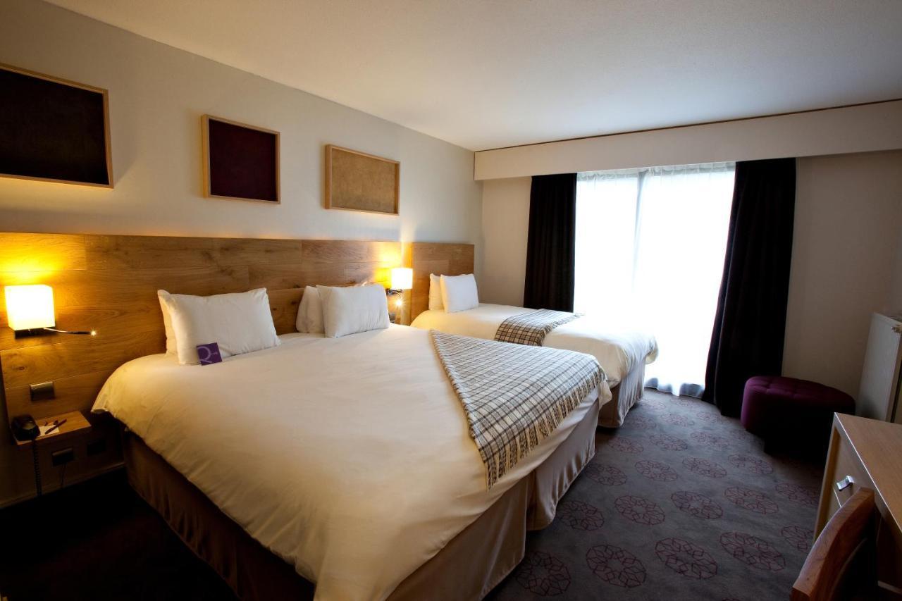 Mercure Saint-Lary Buitenkant foto