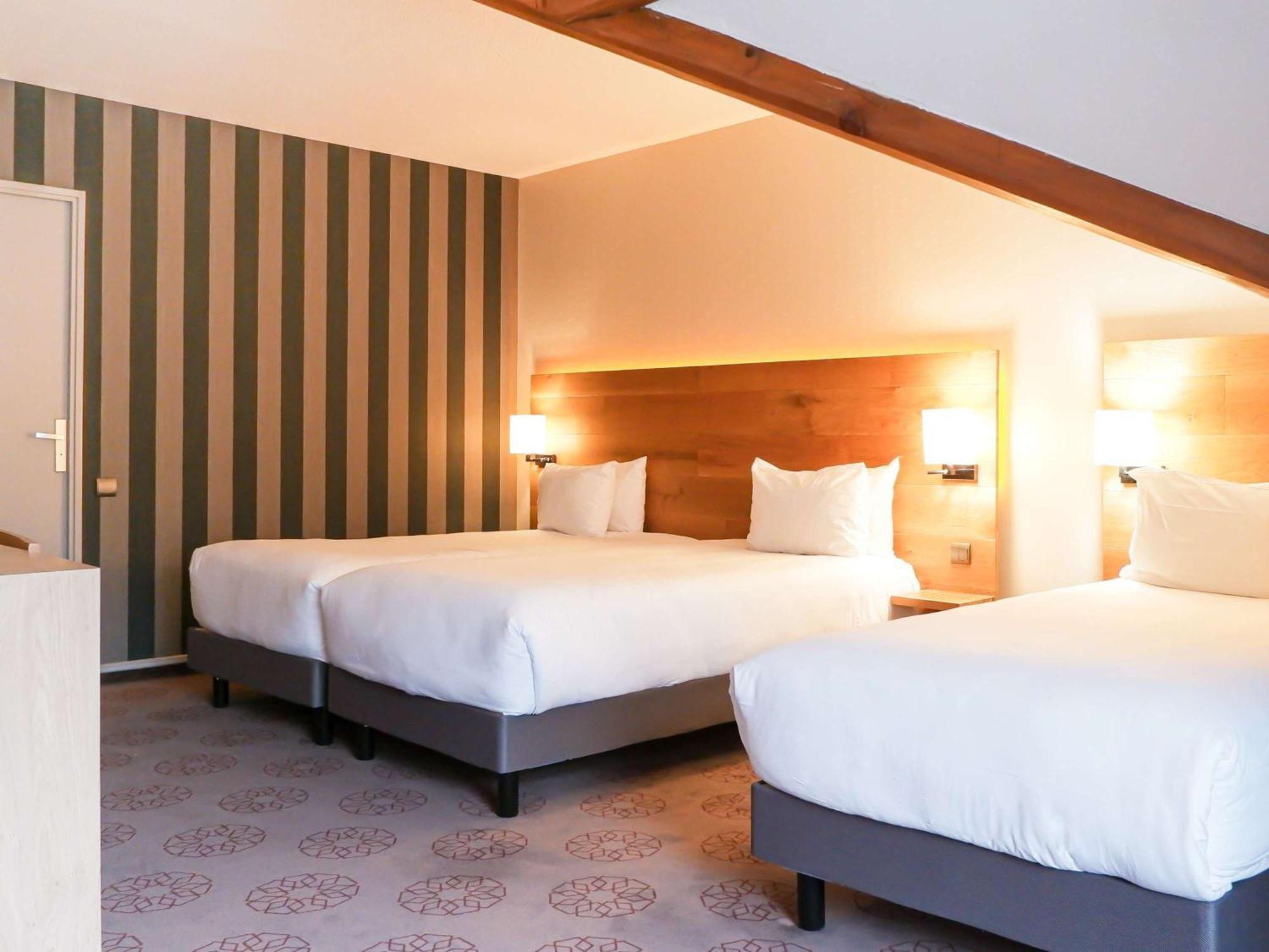 Mercure Saint-Lary Buitenkant foto